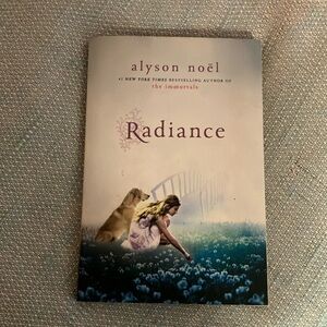 Radiance Alyson Noel